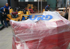 福瑞得機(jī)械座駕壓路機(jī)、手扶壓路機(jī)、灌縫機(jī)及時(shí)包裝發(fā)貨