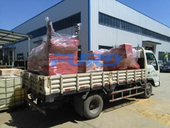 福瑞得機(jī)械手扶雙輪壓路機(jī)，座駕壓路機(jī)正式裝車發(fā)往客戶所在地